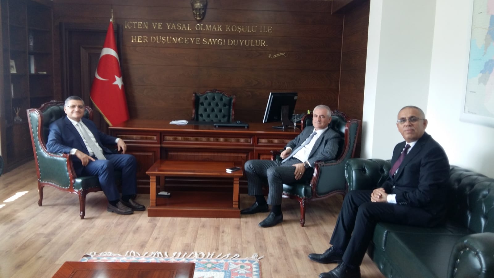 Bölge Müdürümüz Sayın Adnan CEVHER,  Nilüfer Kaymakamı Sayın Dr. Mustafa ÖZARSLAN’ ı  13.09.2022 tarihinde makamında ziyaret etmiştir.