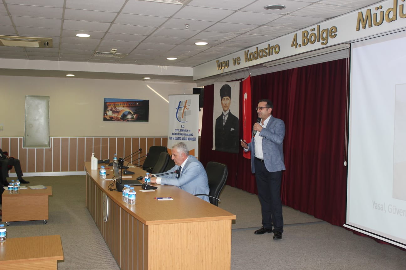 Bölge Müdürlüğümüzde düzenlenen toplantı ve telekonferans yoluyla kimlik erişim cihazı (KEC) tanıtım ve eğitimi yapıldı