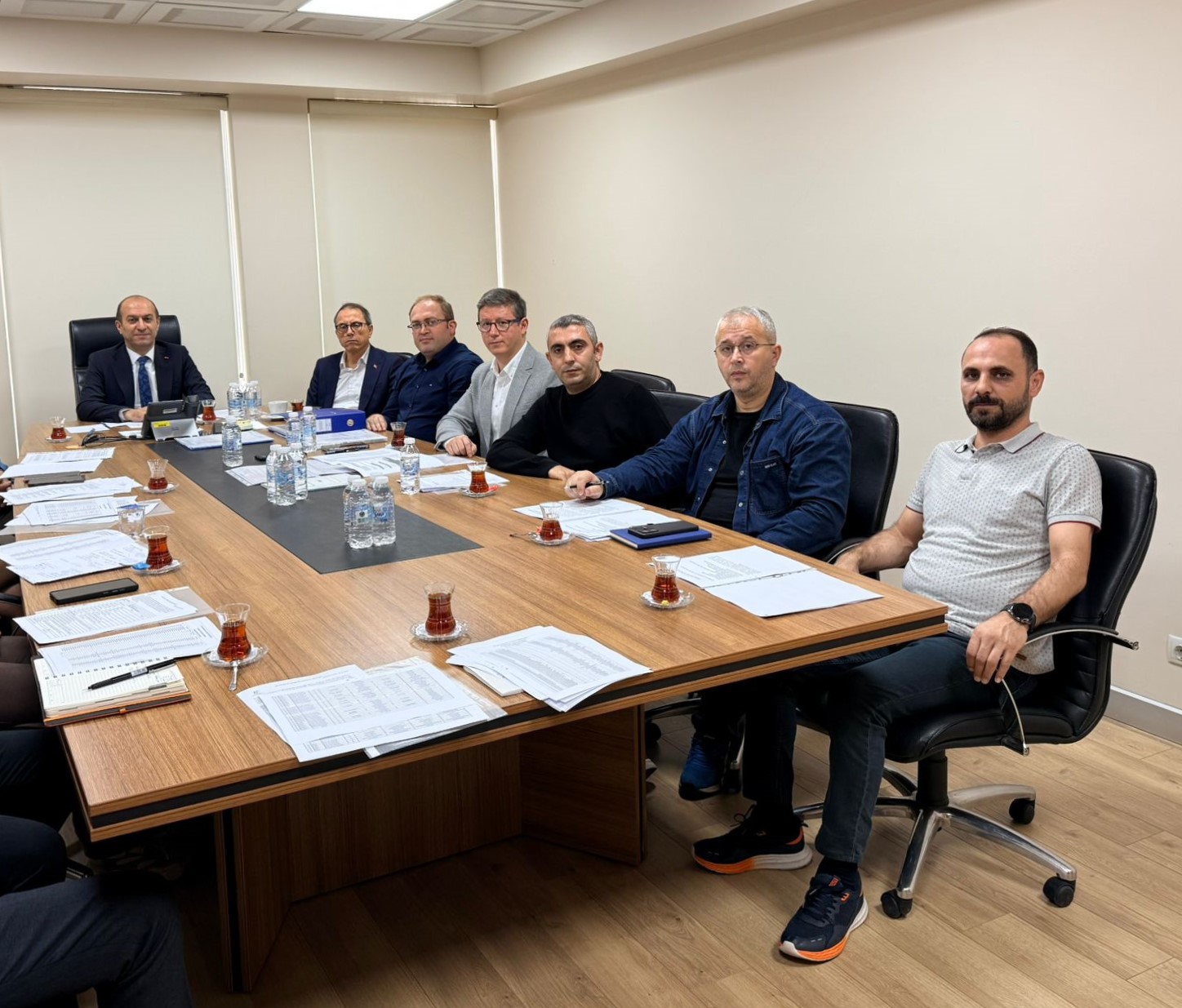 BÖLGE MÜDÜRÜMÜZ TONGUÇ GENÇ BAŞKANLIĞINDA İŞ SAĞLIĞI VE GÜVENLİĞİ TOPLANTISI YAPILDI.