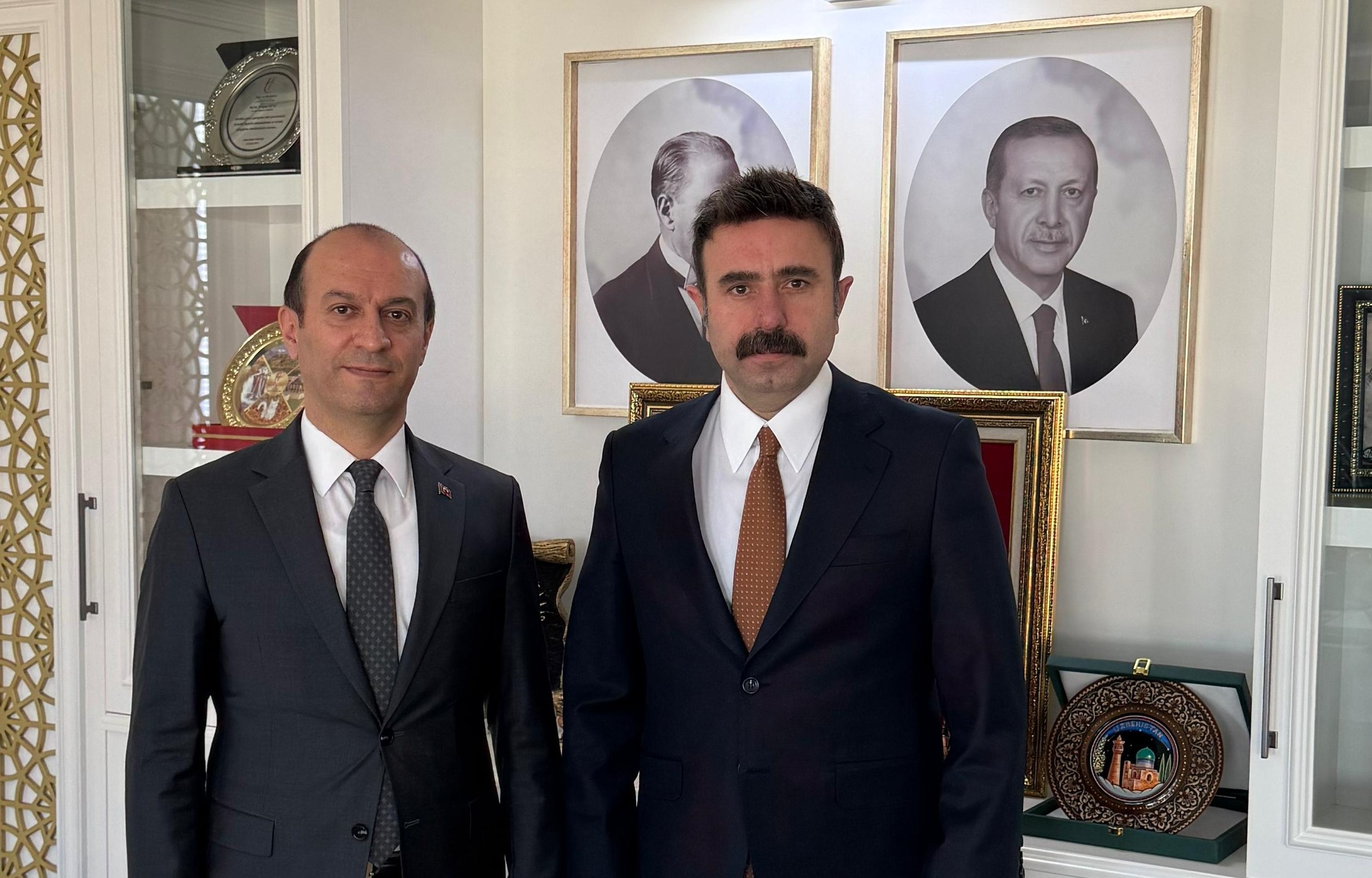         Bursa Vali Yardımcısı Sayın Salih ALTUN ’dan Sayın Tonguç GENÇ ’e Ziyaret