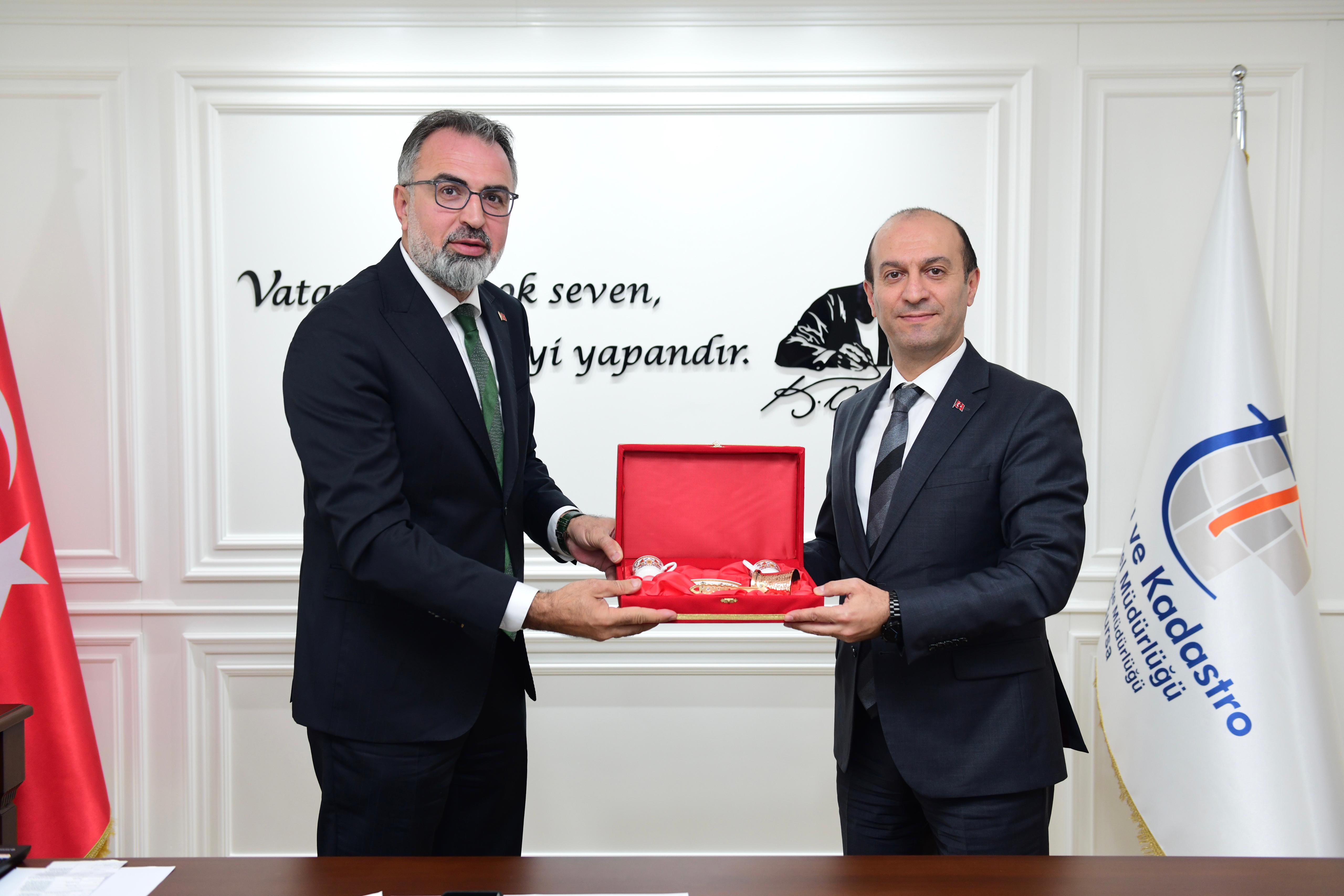 Kestel Belediye Başkanı Sayın Ferhat Erol’dan Bölge Müdürümüz Sayın Tonguç Genç’e Ziyaret