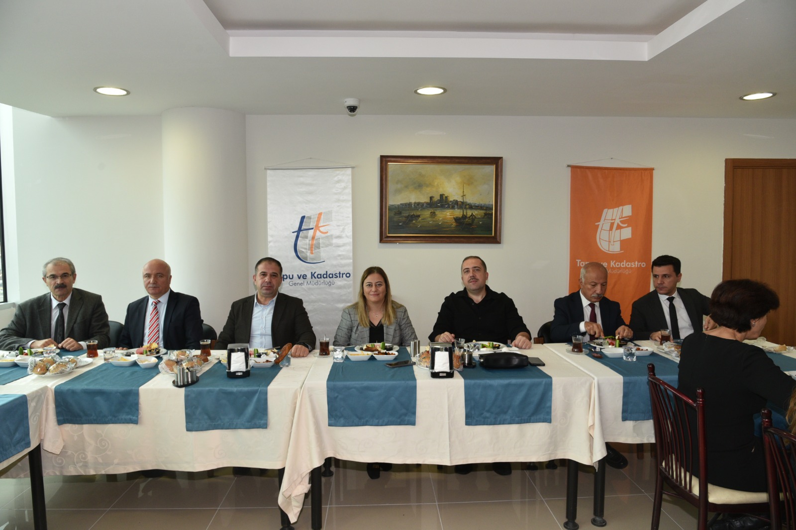 Başkanlığımızca Kahvaltı Düzenlenmiştir.