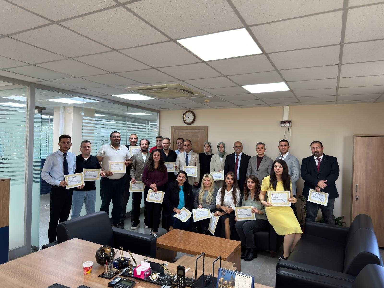 Tuzla Tapu Müdürlüğü Personeli Başarı Belgesi ile Ödüllendirildi