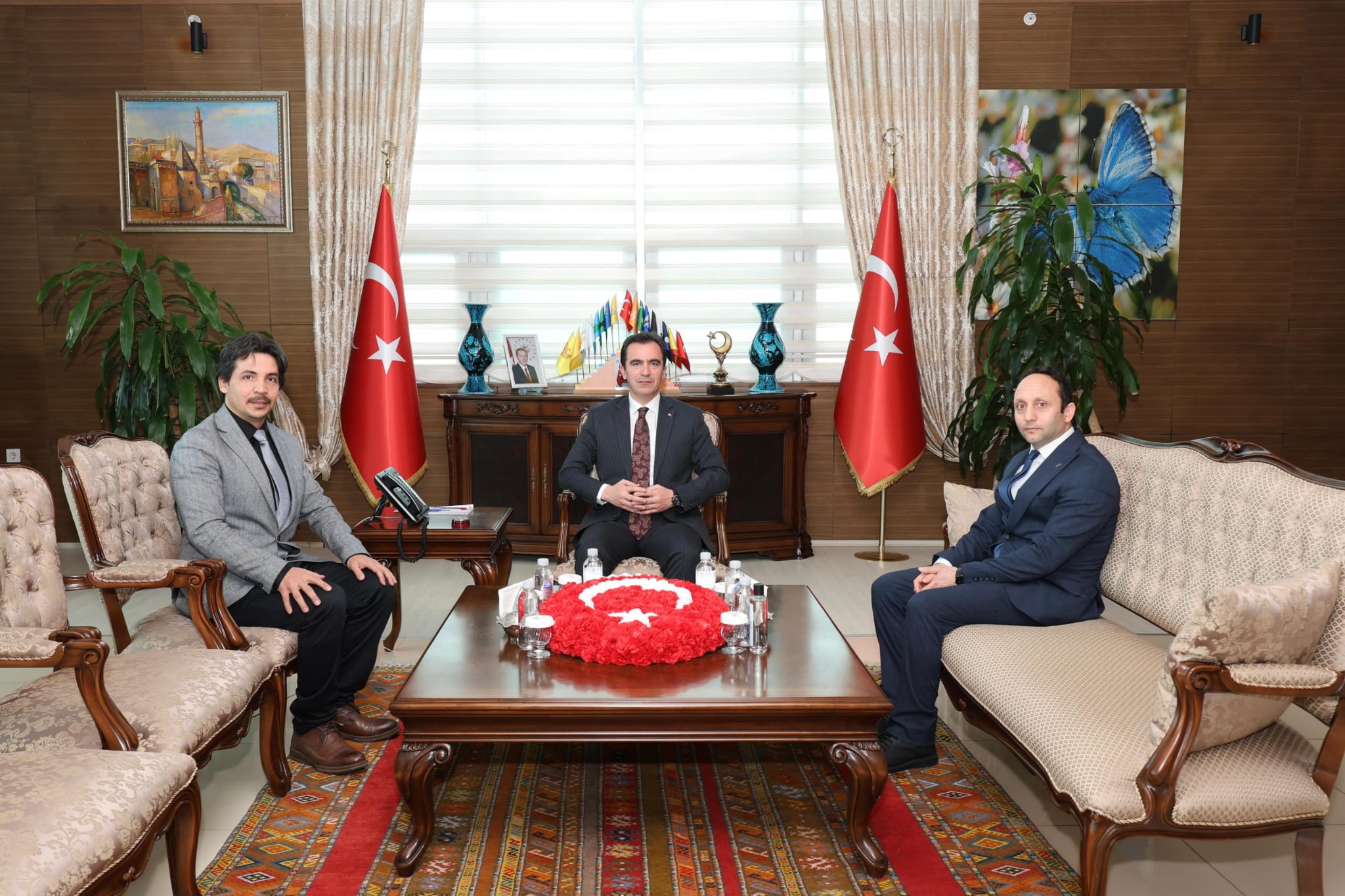 BİTLİS VALİSİNE ZİYARET